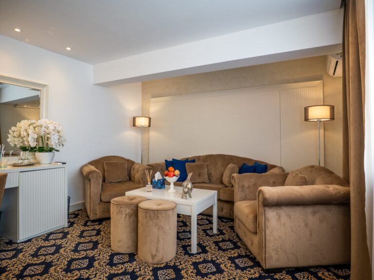 Zona de zi a Apartamentului Queen, Hotel Belvedere Eforie Nord