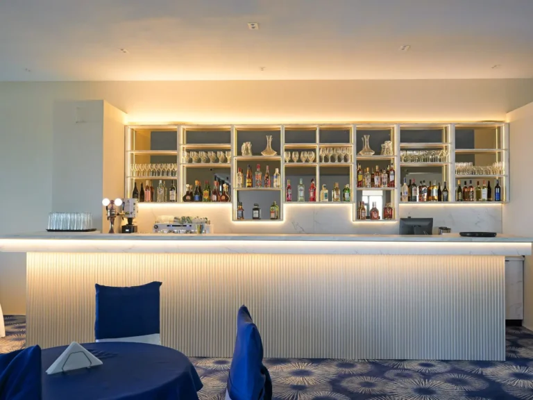 Barul lounge al Hotelului Belvedere